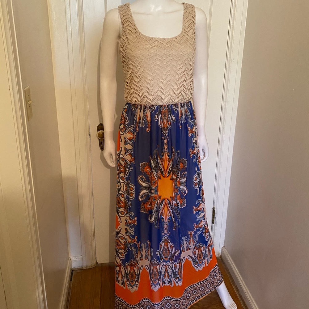 AUW Dresses